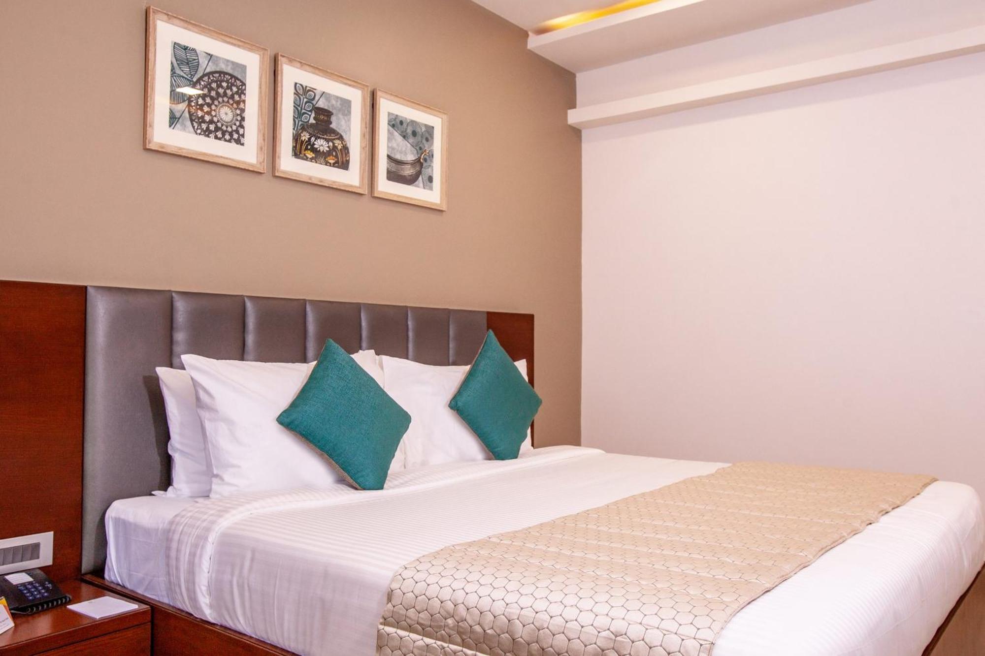 Mango Suites Viera Haidarábád Kültér fotó